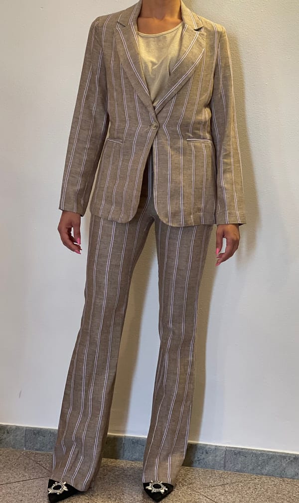 EIKi Tailleur